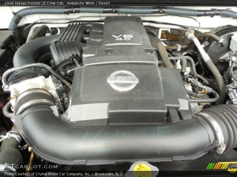 Avalanche White / Desert 2006 Nissan Frontier LE Crew Cab