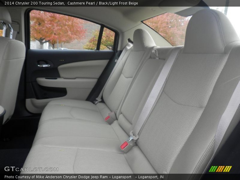 Cashmere Pearl / Black/Light Frost Beige 2014 Chrysler 200 Touring Sedan