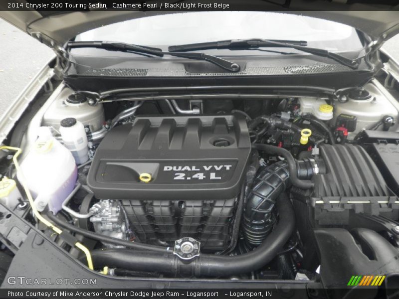 Cashmere Pearl / Black/Light Frost Beige 2014 Chrysler 200 Touring Sedan