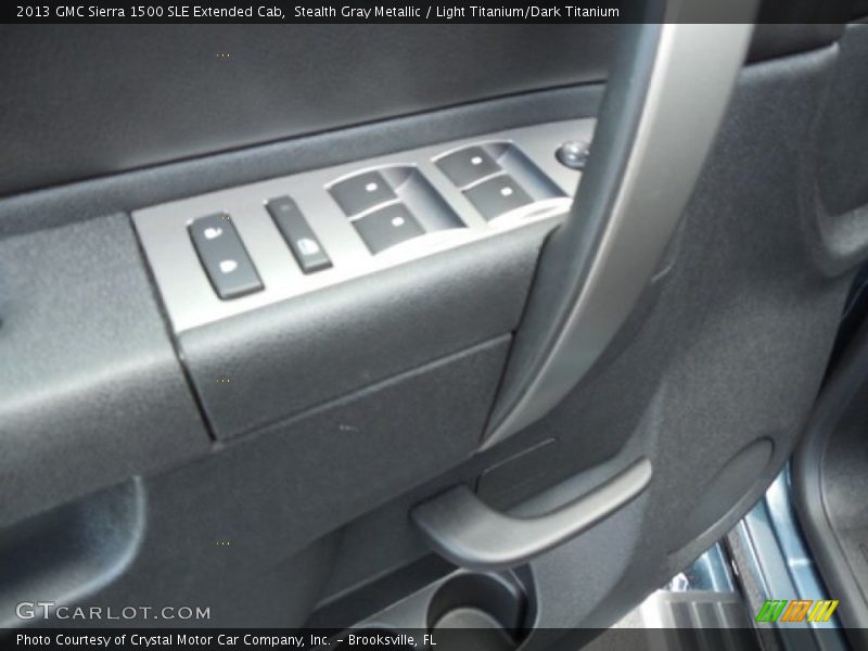 Stealth Gray Metallic / Light Titanium/Dark Titanium 2013 GMC Sierra 1500 SLE Extended Cab