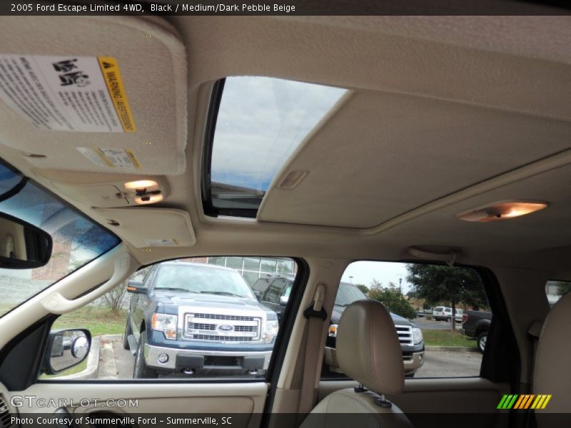 Black / Medium/Dark Pebble Beige 2005 Ford Escape Limited 4WD