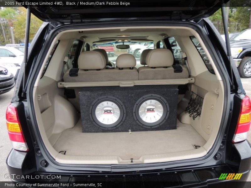 Black / Medium/Dark Pebble Beige 2005 Ford Escape Limited 4WD