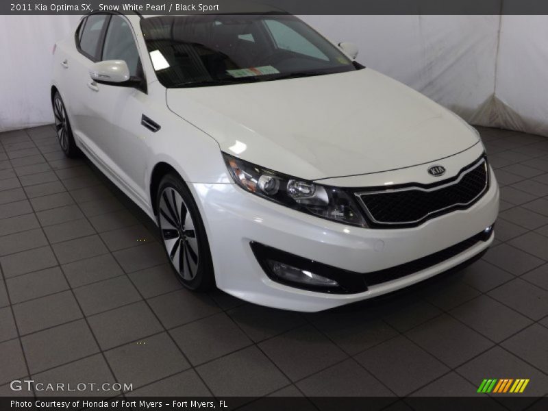 Snow White Pearl / Black Sport 2011 Kia Optima SX