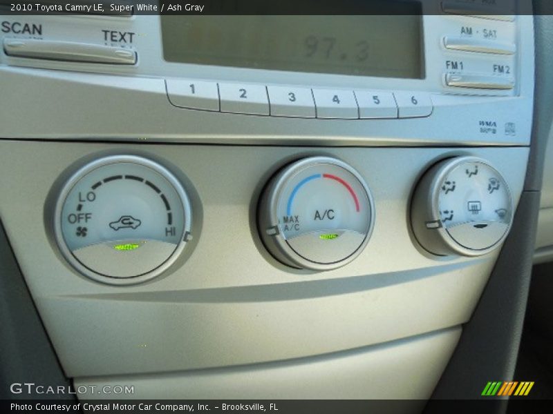 Super White / Ash Gray 2010 Toyota Camry LE