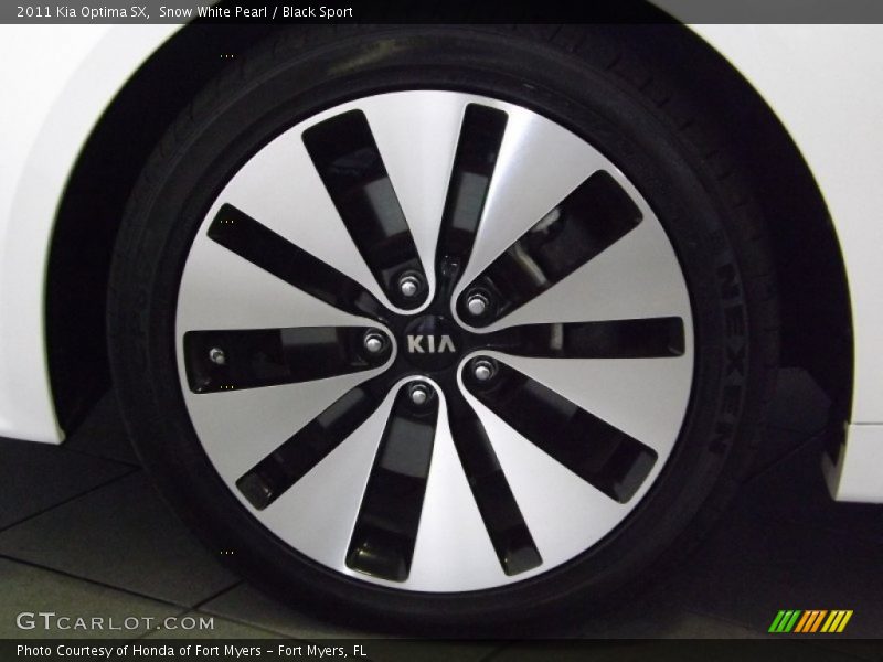 Snow White Pearl / Black Sport 2011 Kia Optima SX