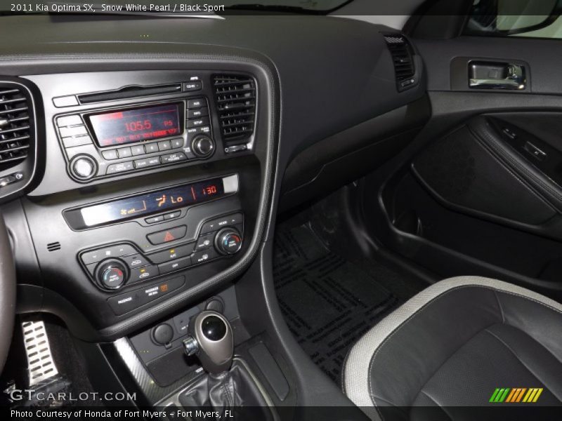 Snow White Pearl / Black Sport 2011 Kia Optima SX