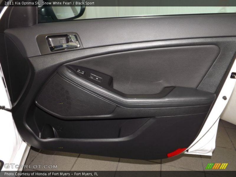 Snow White Pearl / Black Sport 2011 Kia Optima SX