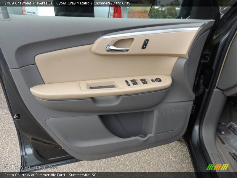 Cyber Gray Metallic / Cashmere/Dark Gray 2009 Chevrolet Traverse LT