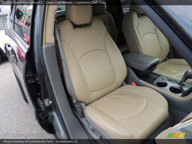 Cyber Gray Metallic / Cashmere/Dark Gray 2009 Chevrolet Traverse LT