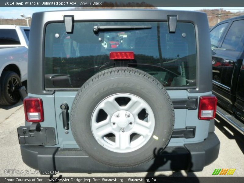 Anvil / Black 2014 Jeep Wrangler Unlimited Sport 4x4