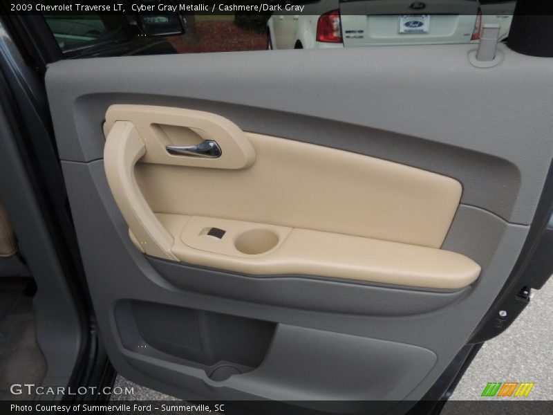 Cyber Gray Metallic / Cashmere/Dark Gray 2009 Chevrolet Traverse LT
