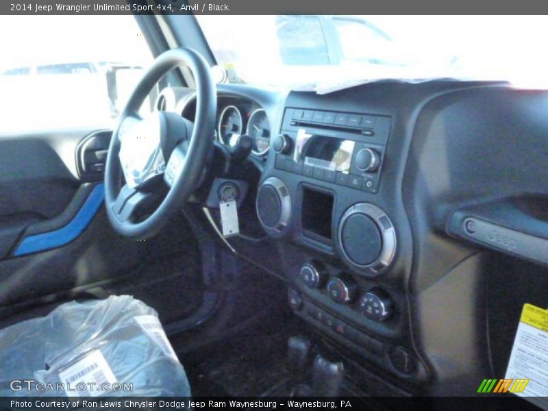 Anvil / Black 2014 Jeep Wrangler Unlimited Sport 4x4