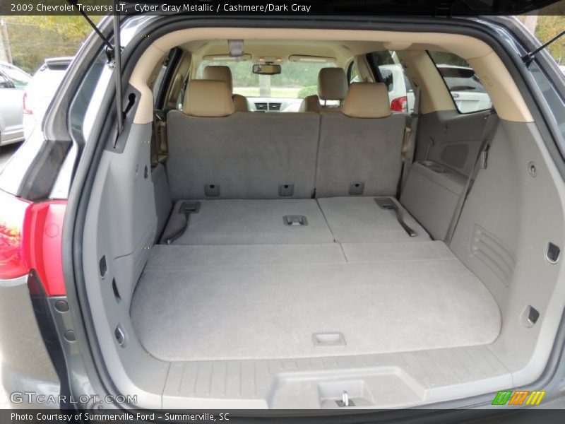 Cyber Gray Metallic / Cashmere/Dark Gray 2009 Chevrolet Traverse LT