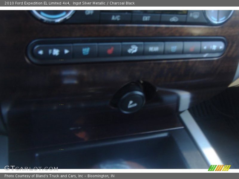 Ingot Silver Metallic / Charcoal Black 2010 Ford Expedition EL Limited 4x4