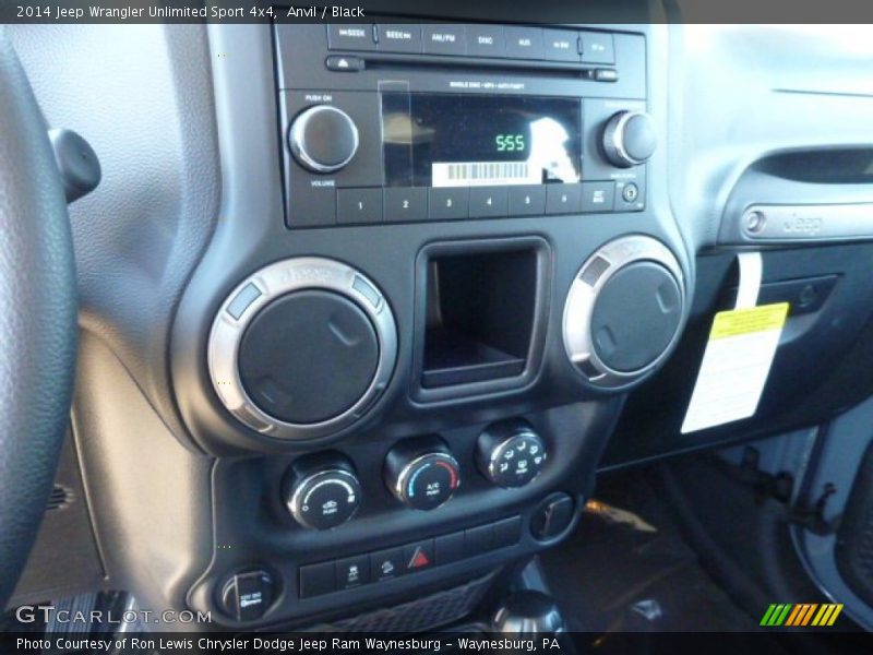 Anvil / Black 2014 Jeep Wrangler Unlimited Sport 4x4