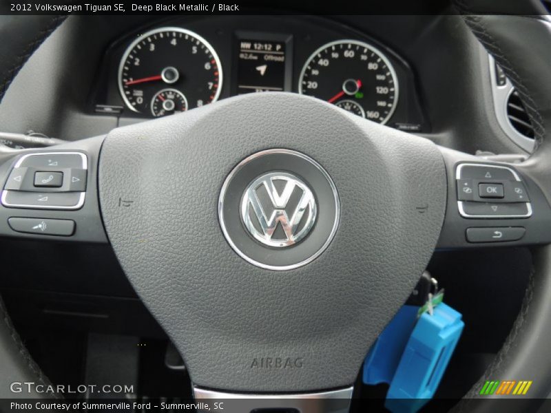 Deep Black Metallic / Black 2012 Volkswagen Tiguan SE