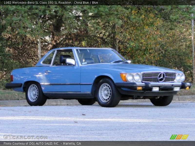 Front 3/4 View of 1982 SL Class 380 SL Roadster