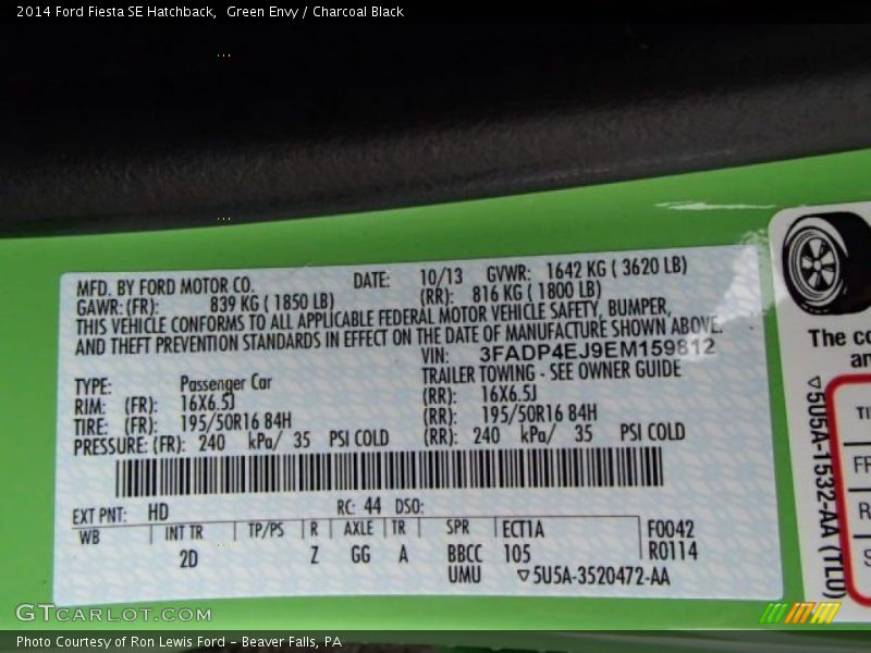 Green Envy / Charcoal Black 2014 Ford Fiesta SE Hatchback