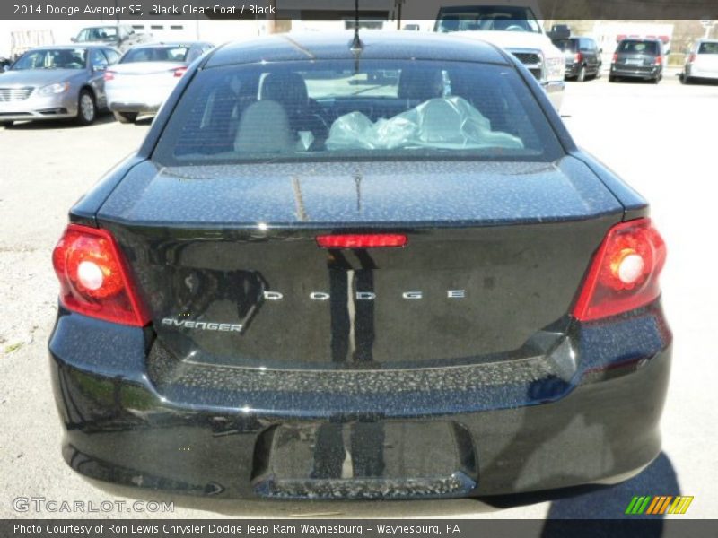 Black Clear Coat / Black 2014 Dodge Avenger SE