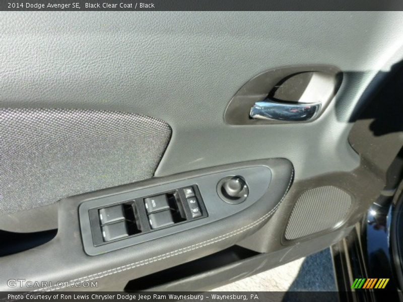 Black Clear Coat / Black 2014 Dodge Avenger SE