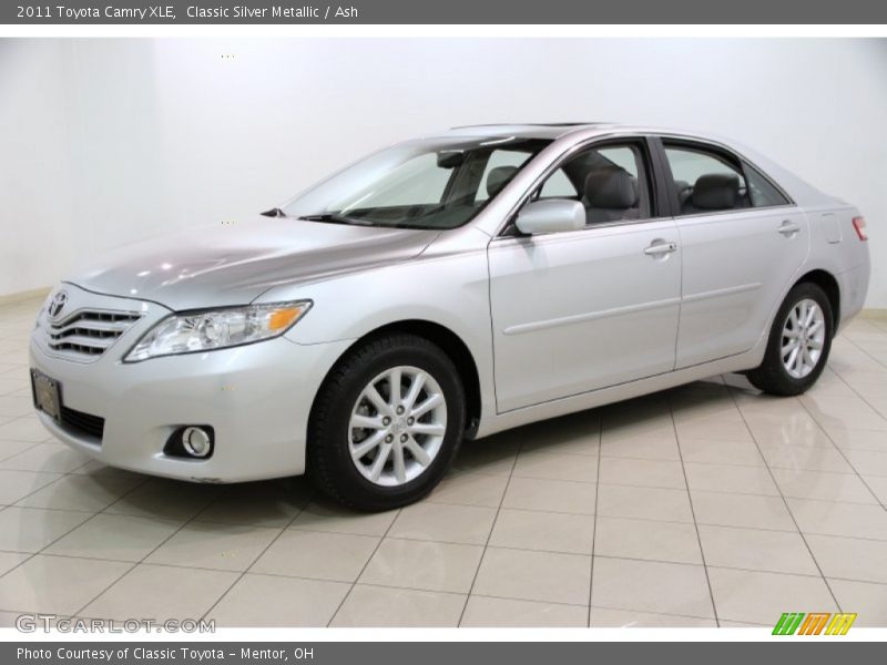 Classic Silver Metallic / Ash 2011 Toyota Camry XLE