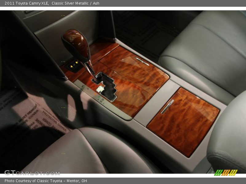 Classic Silver Metallic / Ash 2011 Toyota Camry XLE