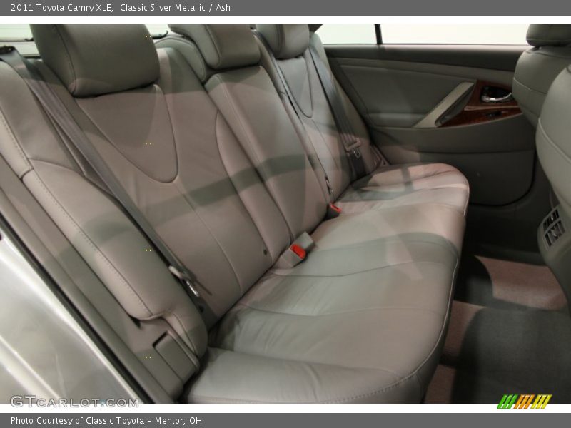 Classic Silver Metallic / Ash 2011 Toyota Camry XLE