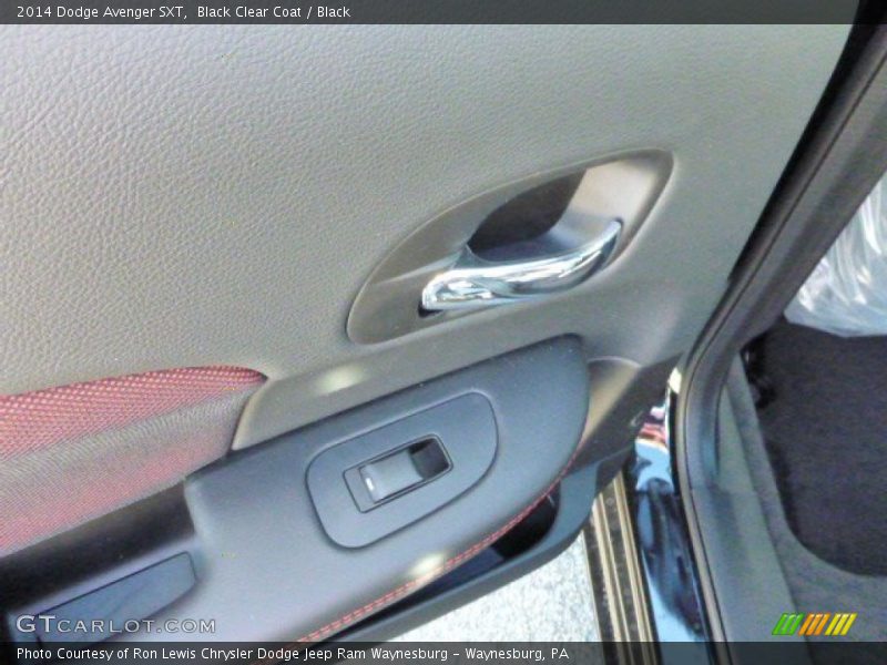 Black Clear Coat / Black 2014 Dodge Avenger SXT