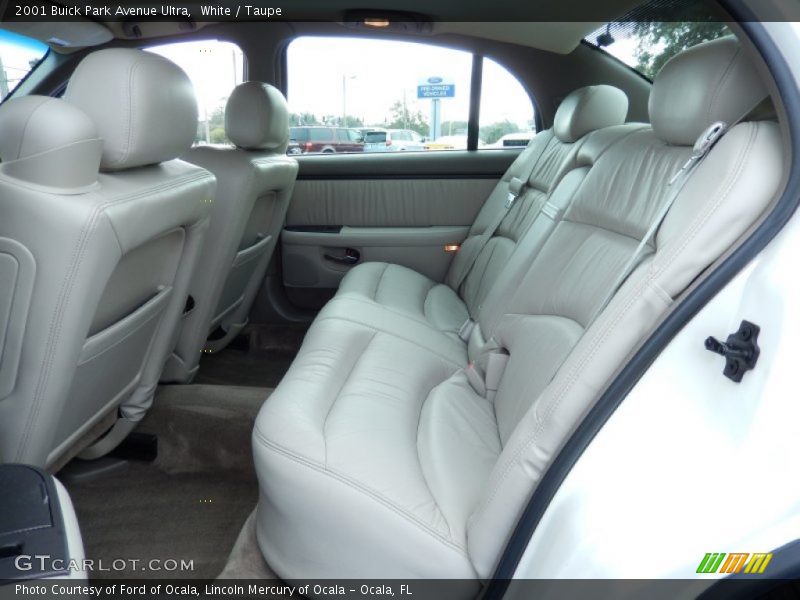 White / Taupe 2001 Buick Park Avenue Ultra