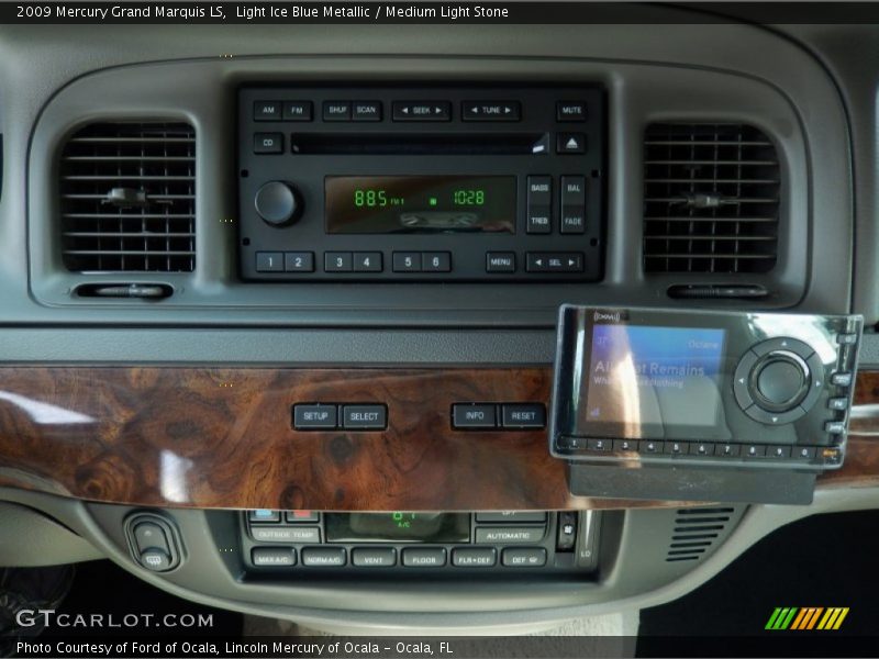 Light Ice Blue Metallic / Medium Light Stone 2009 Mercury Grand Marquis LS