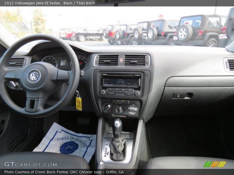 Black / Titan Black 2012 Volkswagen Jetta SE Sedan