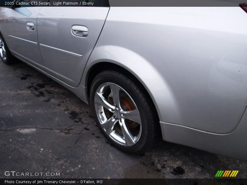 Light Platinum / Ebony 2005 Cadillac CTS Sedan