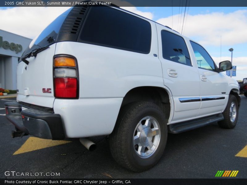 Summit White / Pewter/Dark Pewter 2005 GMC Yukon SLT