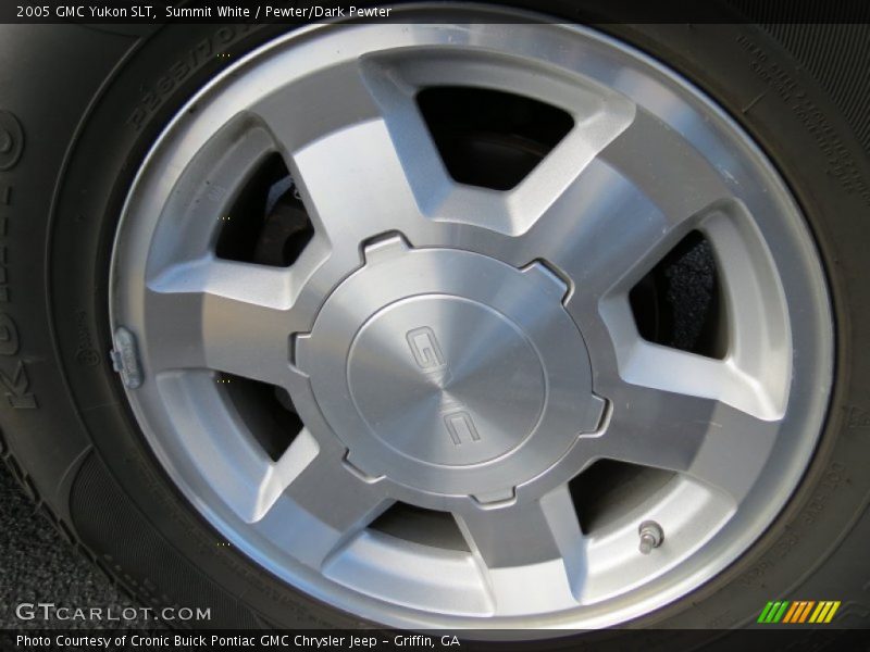 Summit White / Pewter/Dark Pewter 2005 GMC Yukon SLT