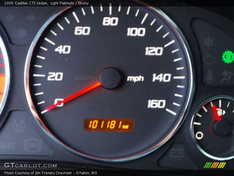 Light Platinum / Ebony 2005 Cadillac CTS Sedan