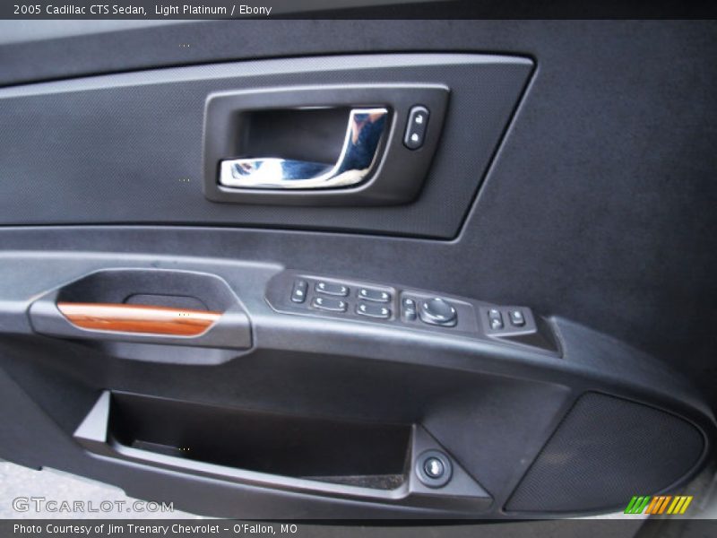 Light Platinum / Ebony 2005 Cadillac CTS Sedan