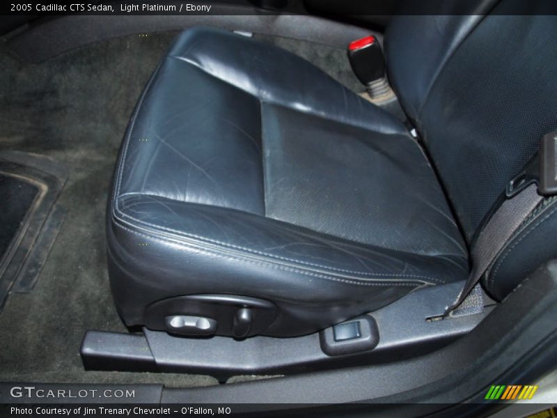 Light Platinum / Ebony 2005 Cadillac CTS Sedan