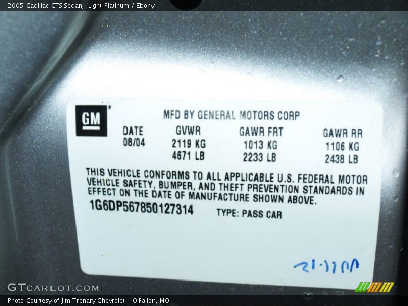 Light Platinum / Ebony 2005 Cadillac CTS Sedan