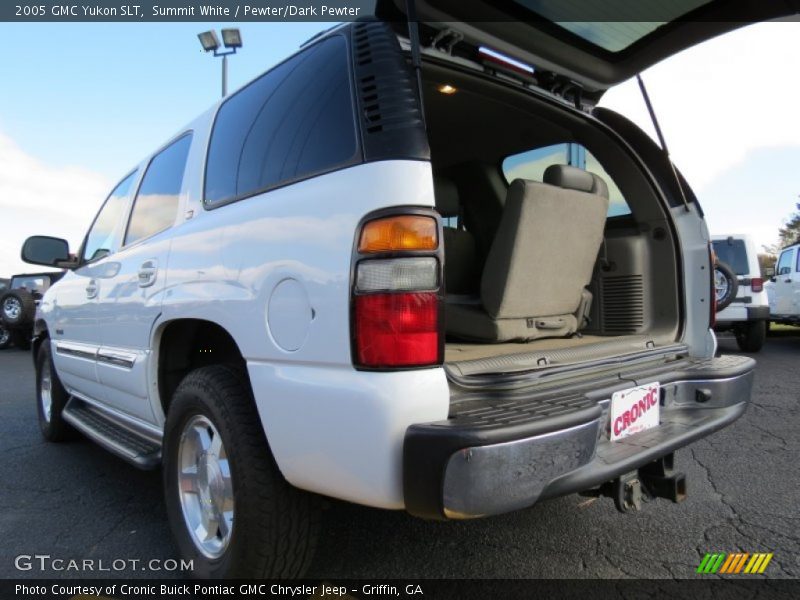 Summit White / Pewter/Dark Pewter 2005 GMC Yukon SLT