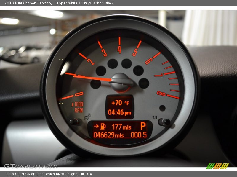 Pepper White / Grey/Carbon Black 2010 Mini Cooper Hardtop