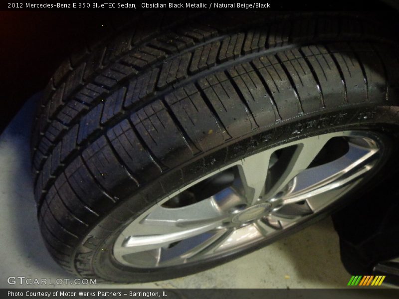 Obsidian Black Metallic / Natural Beige/Black 2012 Mercedes-Benz E 350 BlueTEC Sedan