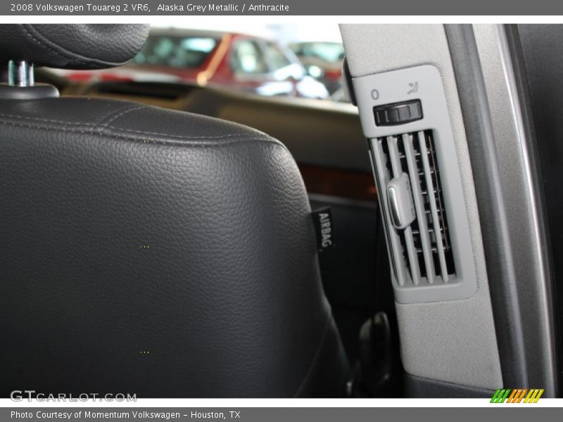 Alaska Grey Metallic / Anthracite 2008 Volkswagen Touareg 2 VR6