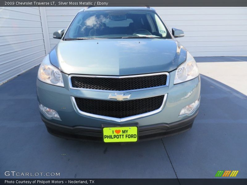 Silver Moss Metallic / Ebony 2009 Chevrolet Traverse LT