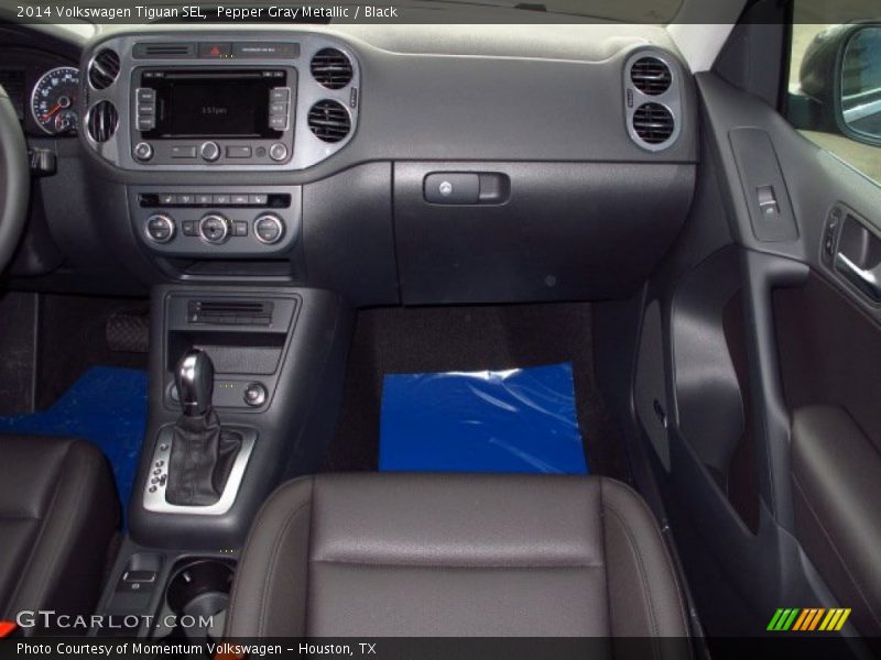Pepper Gray Metallic / Black 2014 Volkswagen Tiguan SEL