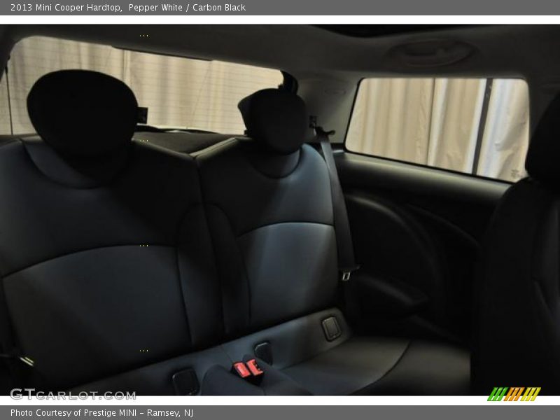 Pepper White / Carbon Black 2013 Mini Cooper Hardtop