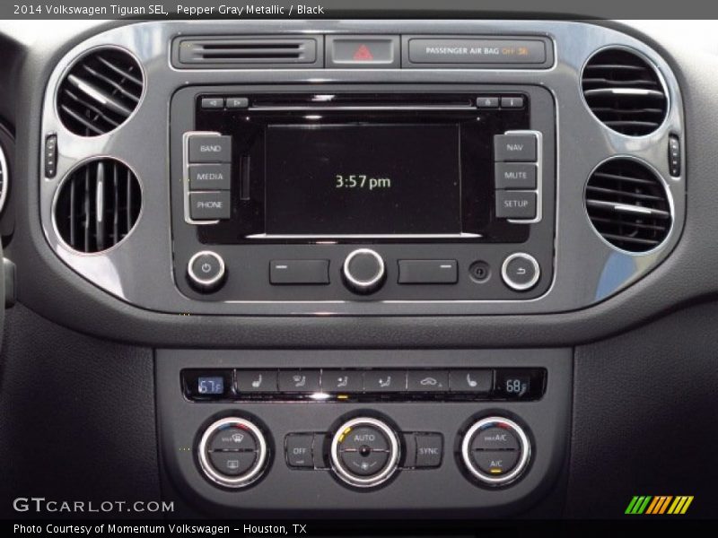 Pepper Gray Metallic / Black 2014 Volkswagen Tiguan SEL