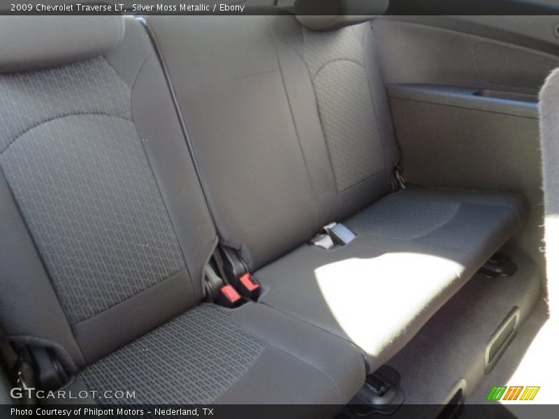 Silver Moss Metallic / Ebony 2009 Chevrolet Traverse LT