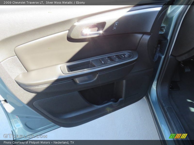 Silver Moss Metallic / Ebony 2009 Chevrolet Traverse LT