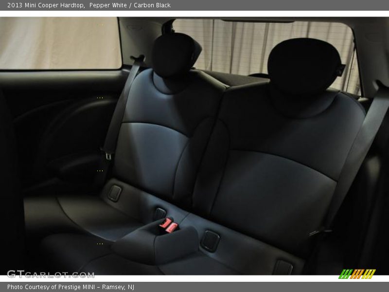 Pepper White / Carbon Black 2013 Mini Cooper Hardtop
