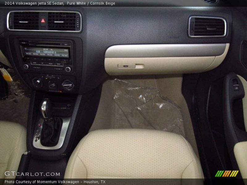 Pure White / Cornsilk Beige 2014 Volkswagen Jetta SE Sedan